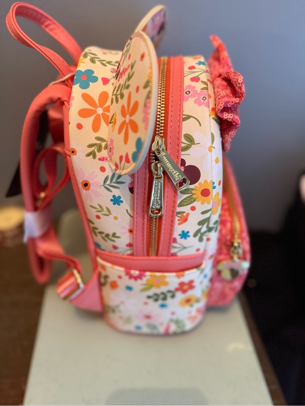Loungefly Floral Minnie Ear Backpack - Pink Sequin Bow - Picture 4 of 9